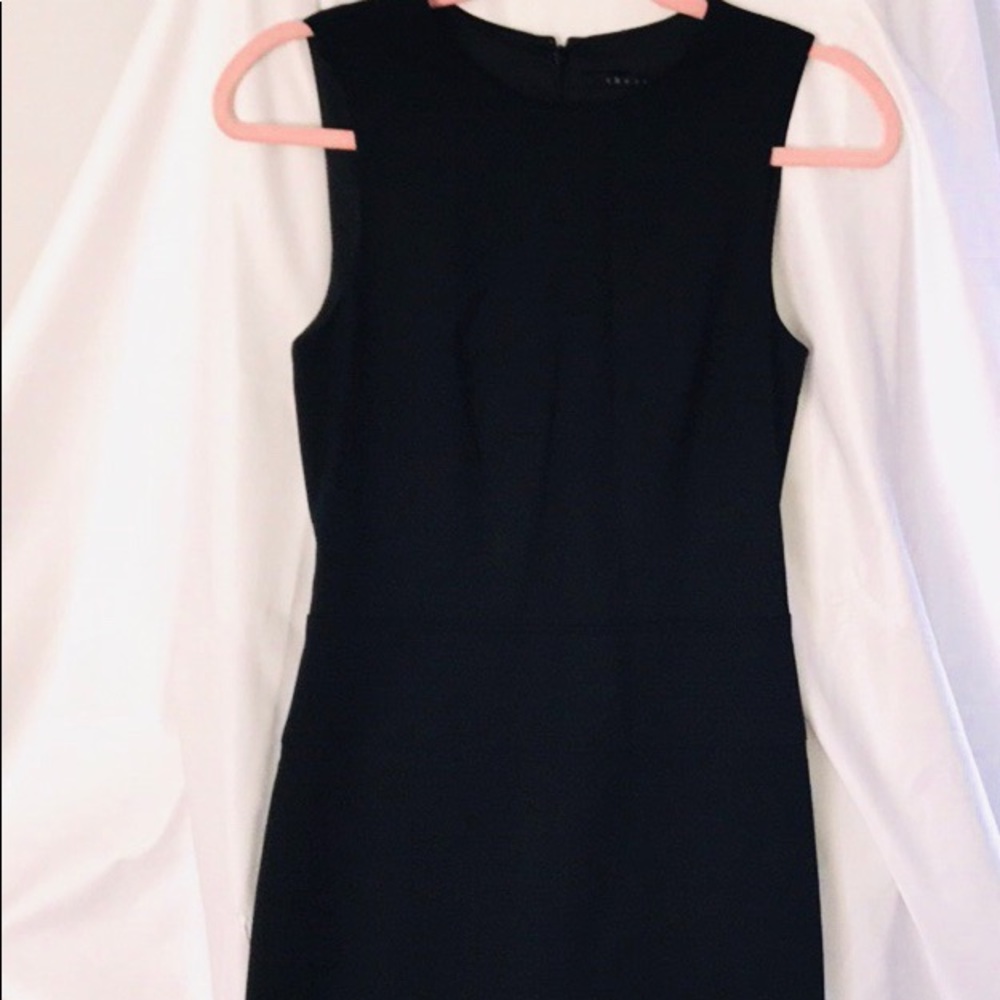 Theory’s version of the “Jackie O” Dress